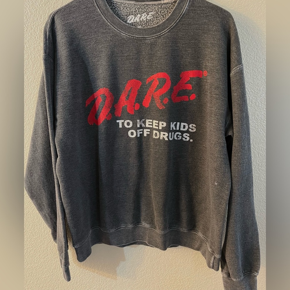 DARE Crewneck